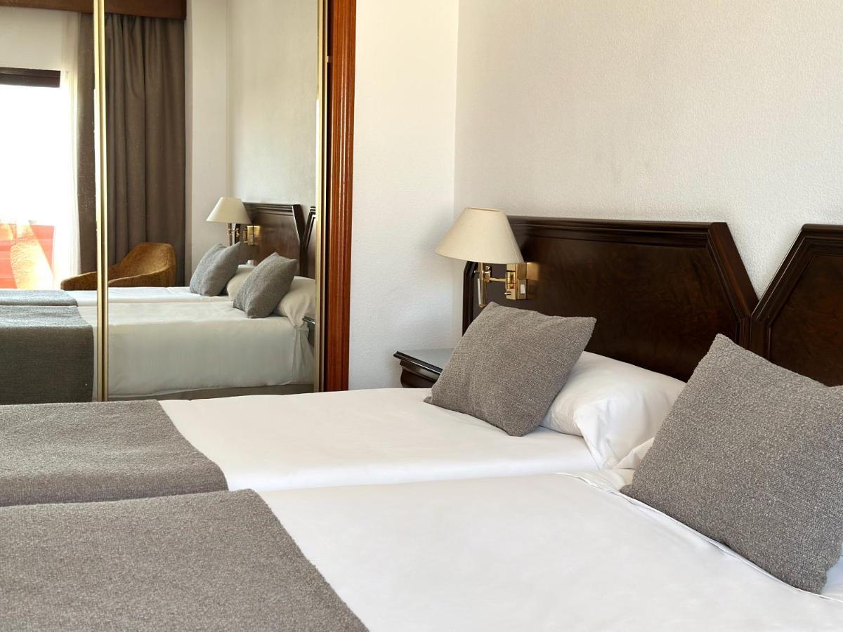 Turia Valencia Hotel Exterior photo