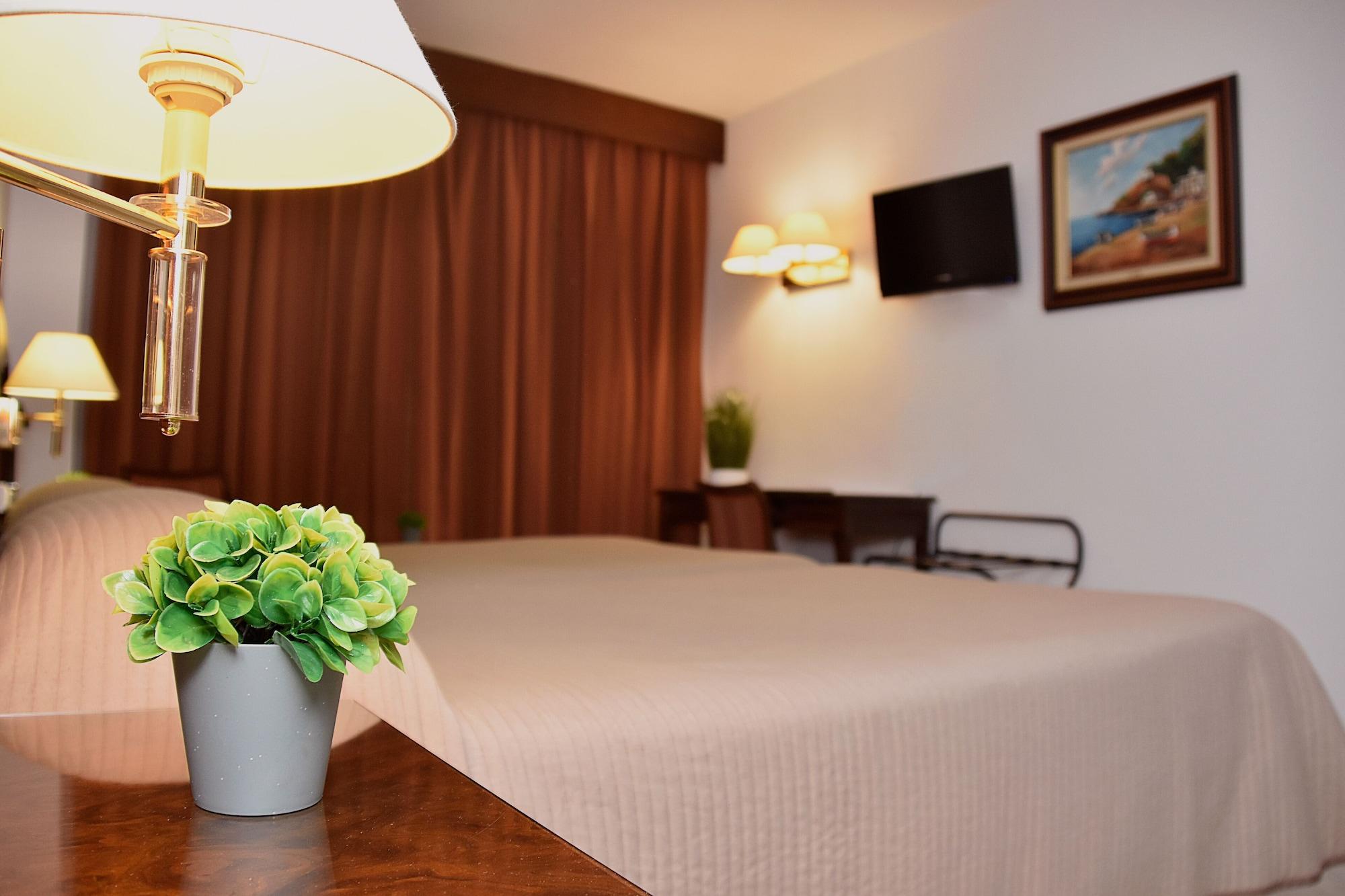 Turia Valencia Hotel Exterior photo
