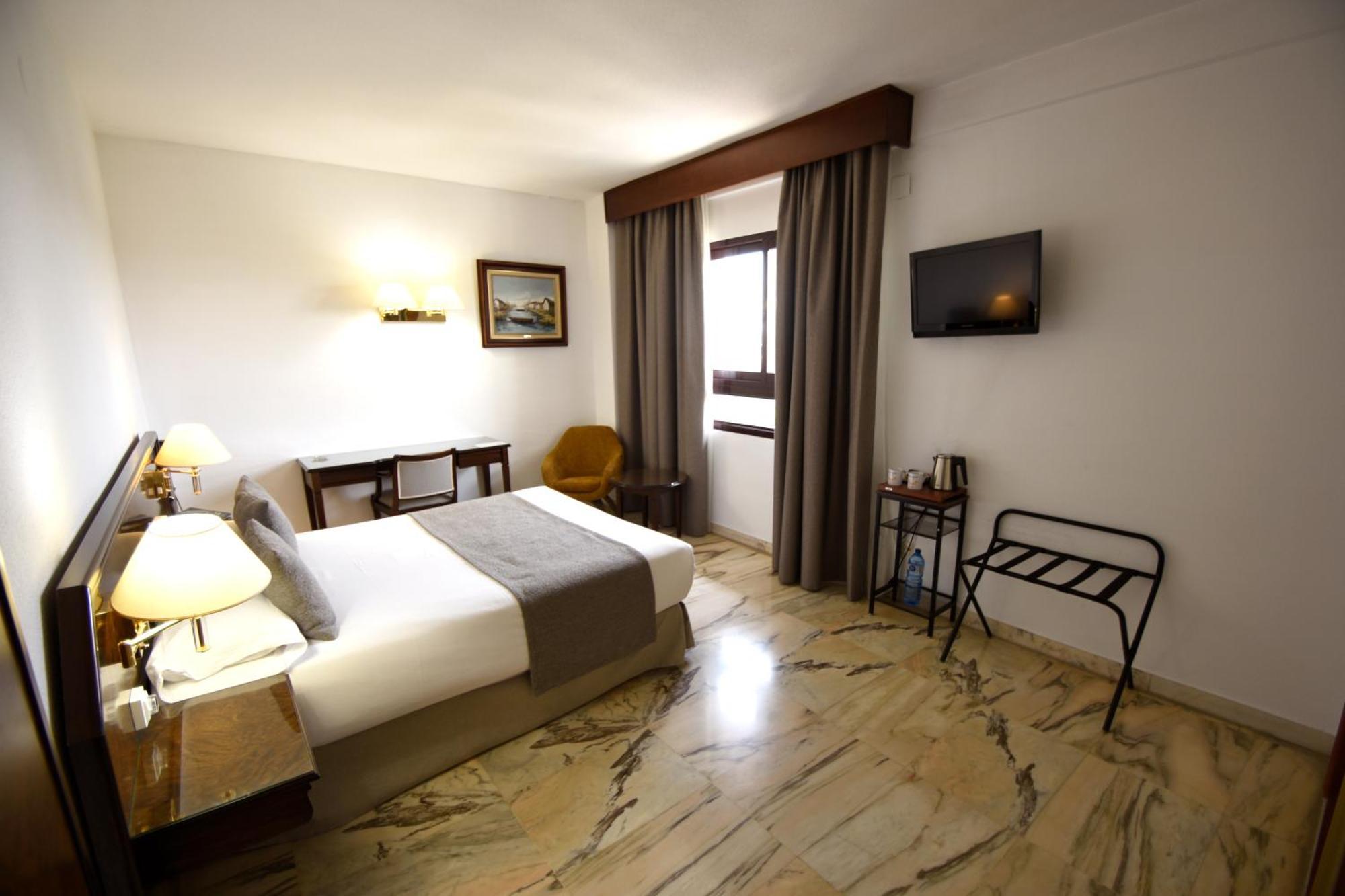 Turia Valencia Hotel Exterior photo